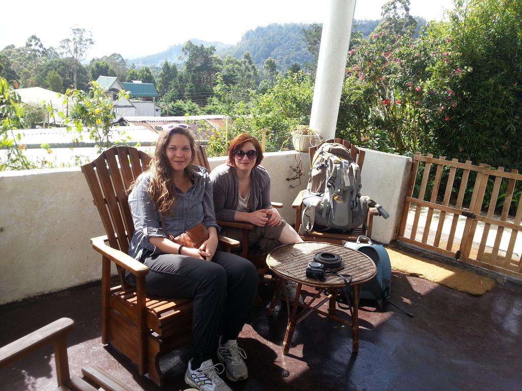 Srihelyes Inn นูวาราเอลิยา ภายนอก รูปภาพ