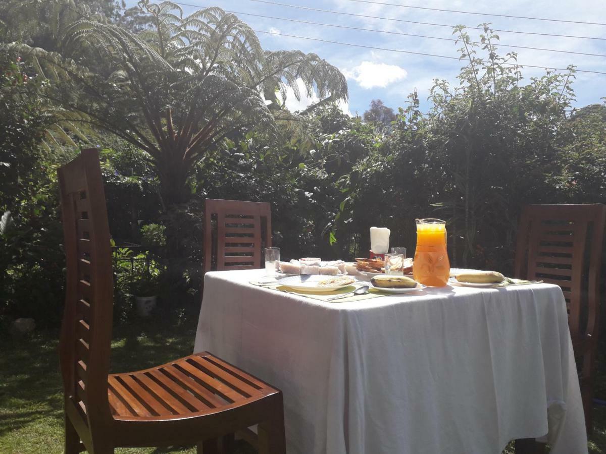 Srihelyes Inn นูวาราเอลิยา ภายนอก รูปภาพ